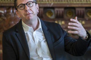 Aviel Cahn, l'actuel directeur général du Grand Théâtre, vient d'être nommé à la tête de l'un des trois grands opéras de Berlin, l'Opéra allemand de Berlin.